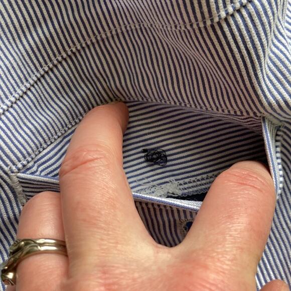 Express Blue & White Striped Cuffed Shorts, Size 0 - Picture 5 of 5